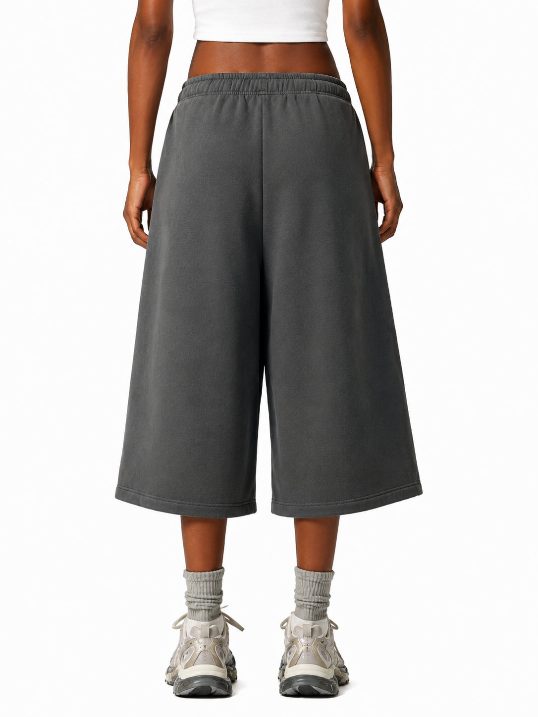 Relaxed Drawstring Three-quarter Sweatpants