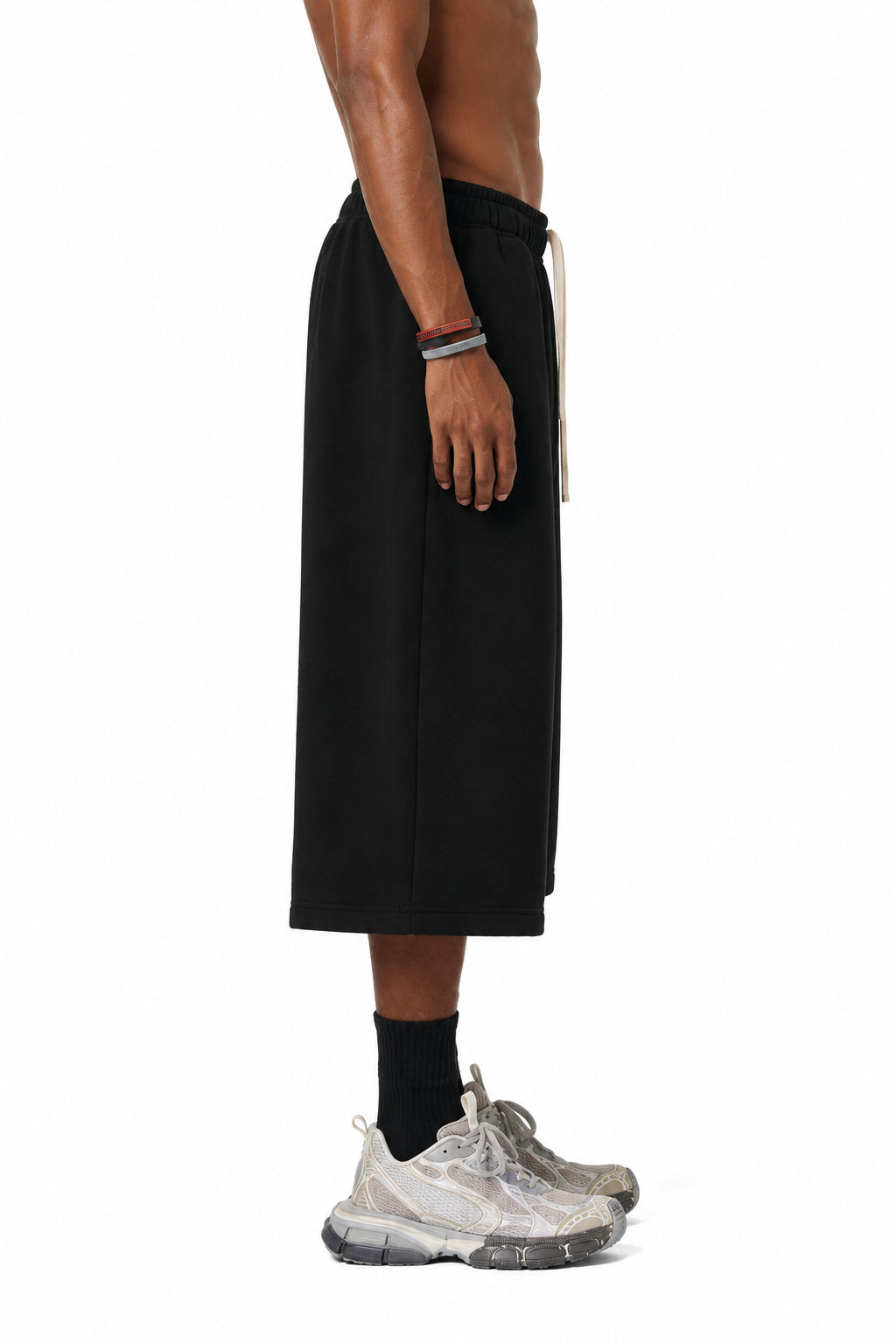 Relaxed Drawstring Three-quarter Sweatpants